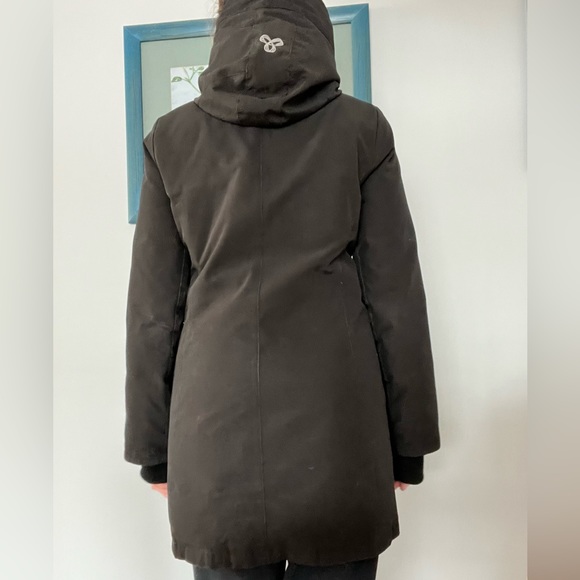 Golden Haven Parka - Picture 3 of 4